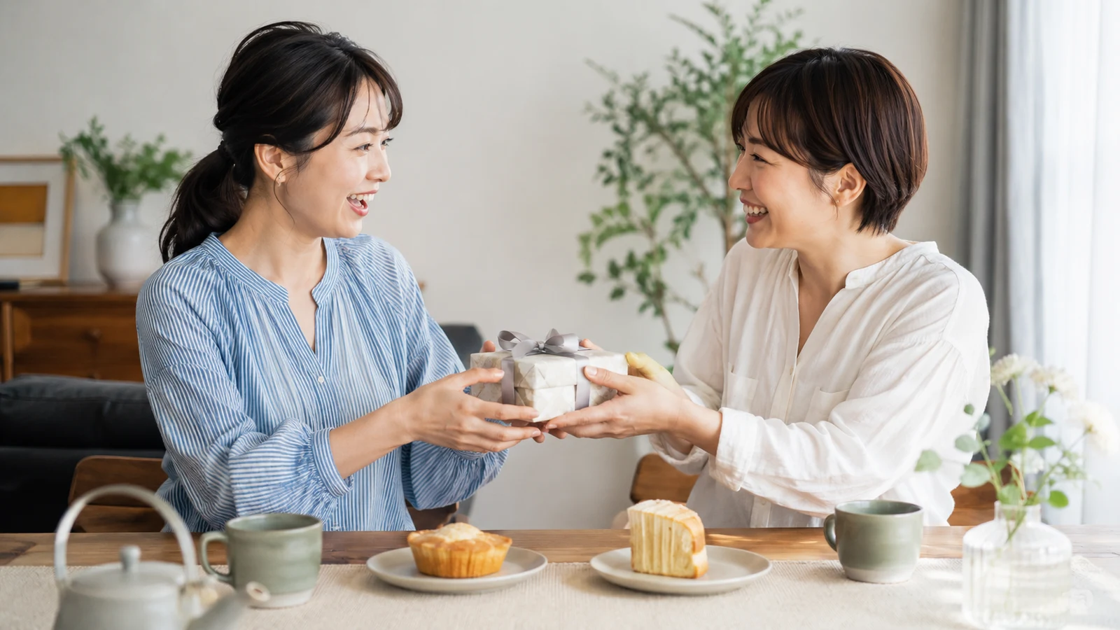 友達へ出産内祝いのギフトを贈るイメージ